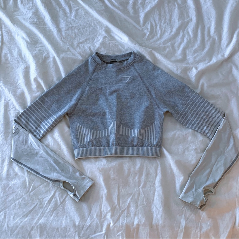 GYMSHARK AMPLIFY LONGSLEEVE CROP TOP